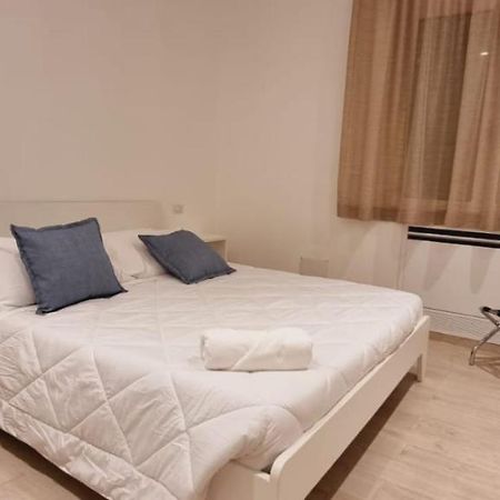 A Casa Di Maghi Hotel Olbia Buitenkant foto